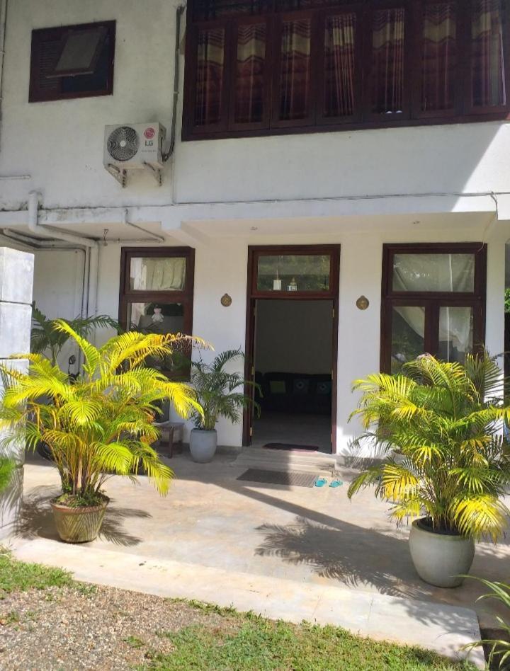 Sunworld Villa Unawatuna Buitenkant foto